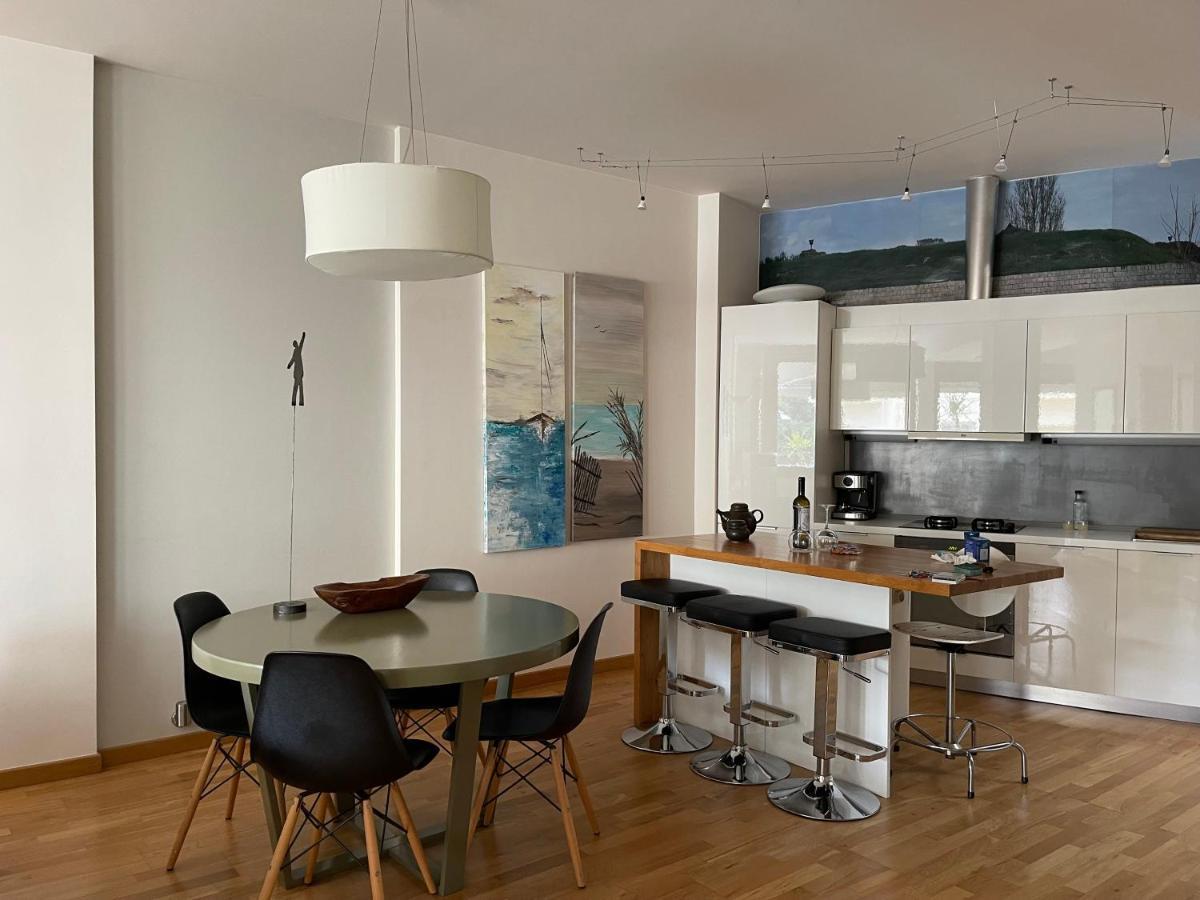 Oasis City Apartment Heraklion  Bagian luar foto