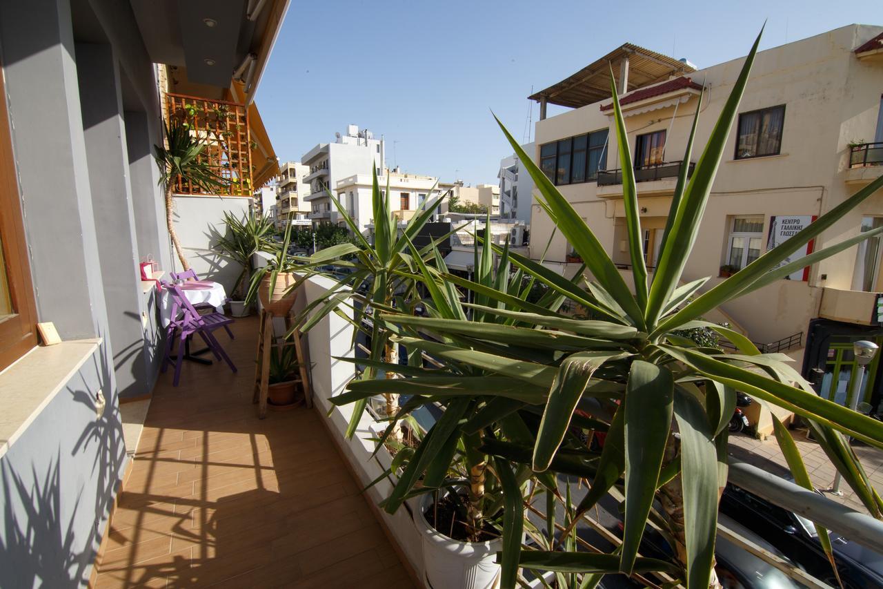 Oasis City Apartment Heraklion  Bagian luar foto